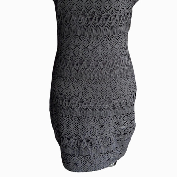 〰️ BeBe Short Sleeve Logo Dress 〰️ - Picture 3 of 7